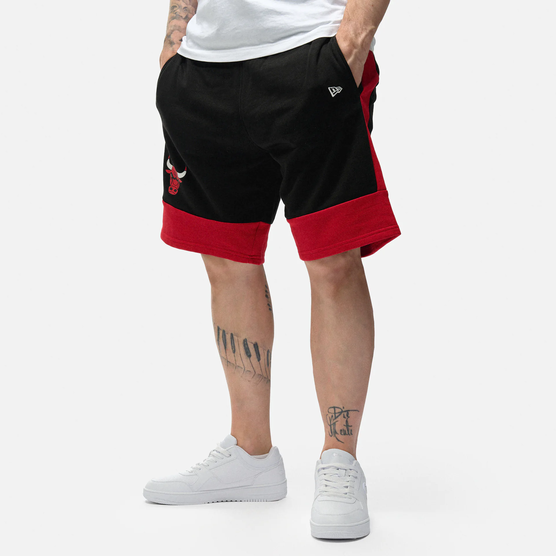 New Era NBA Colour Block Shorts Chicago Bulls Black Red