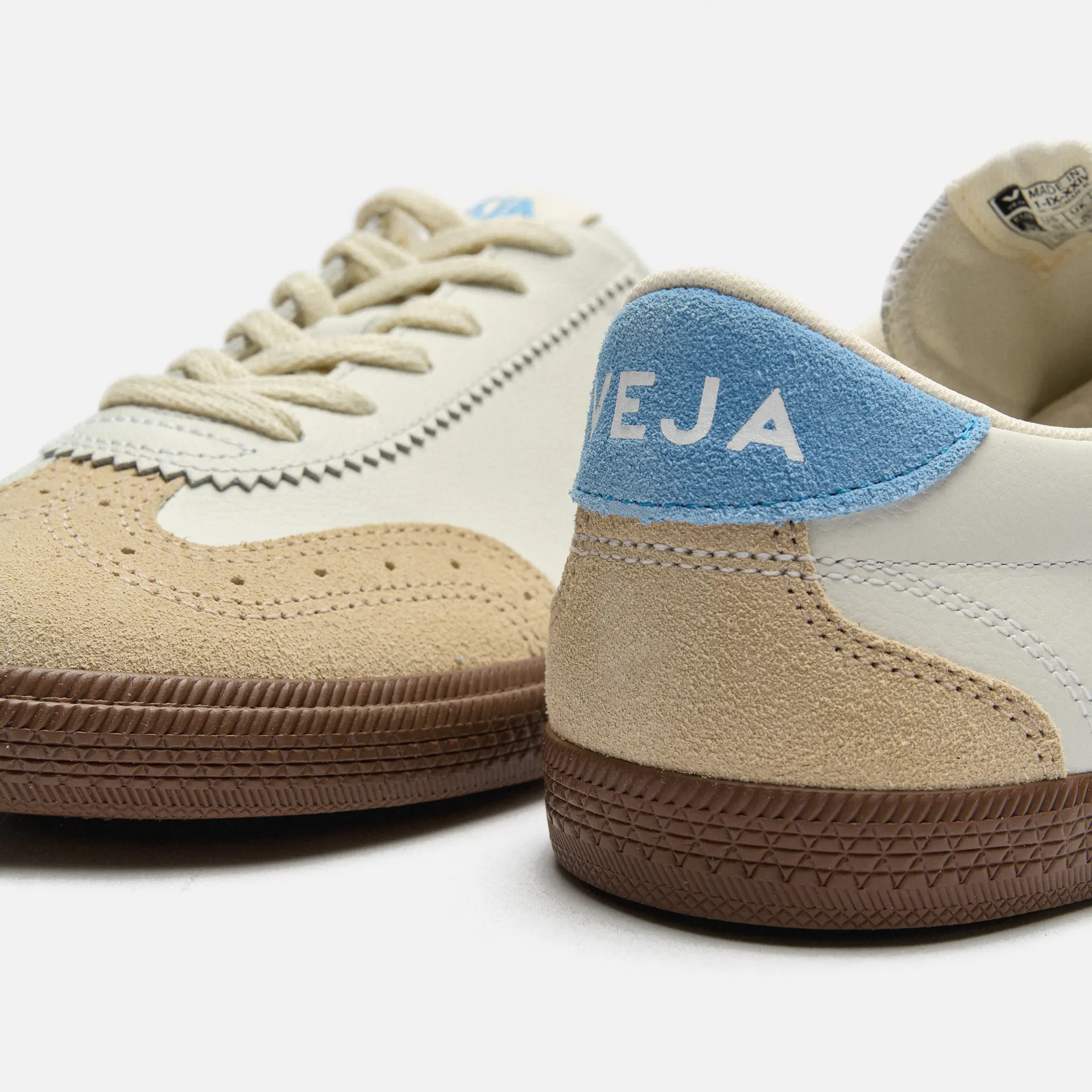 Veja Volley O.T. Leather Sneaker White/Aqua/Bark