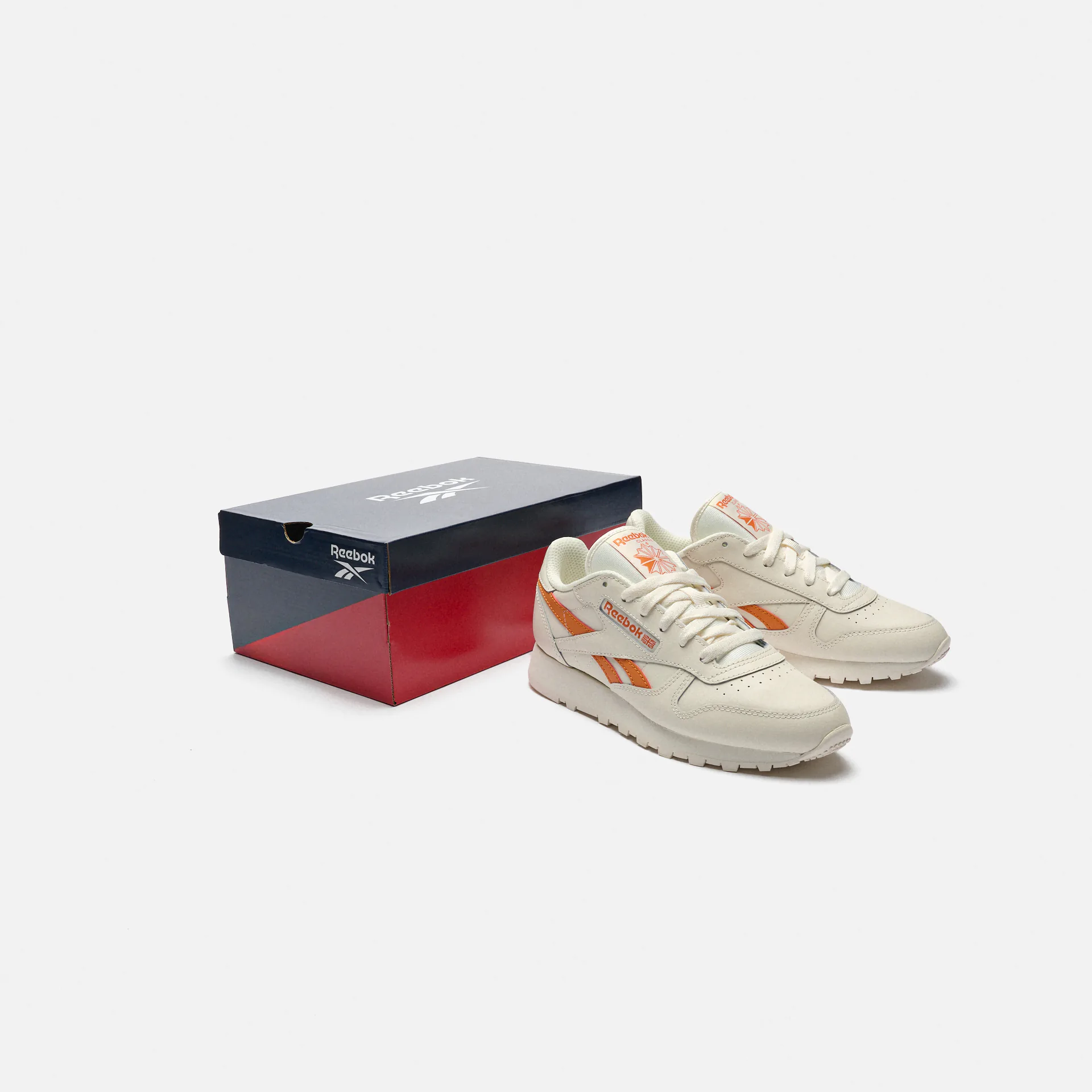 Reebok Classic Leather Sneaker Chalk/Terracotta/Chalk
