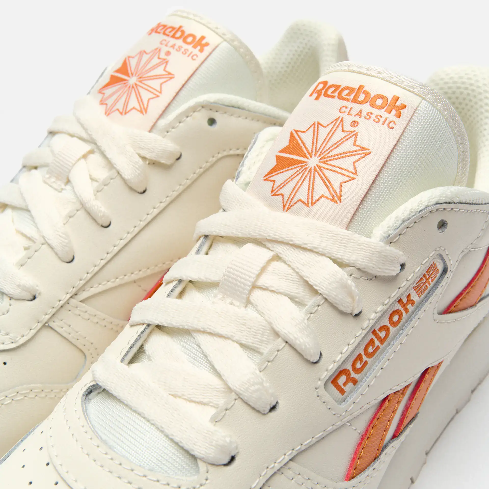 Reebok Classic Leather Sneaker Chalk/Terracotta/Chalk