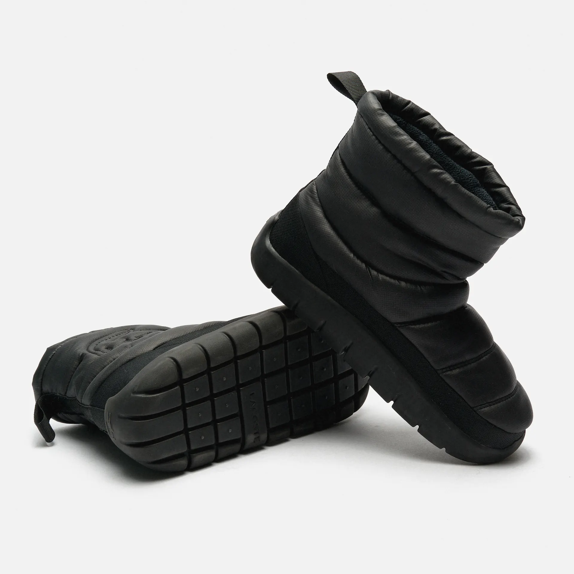 Lacoste Serve Slipper Mid 2241CFA Boots Black/Black